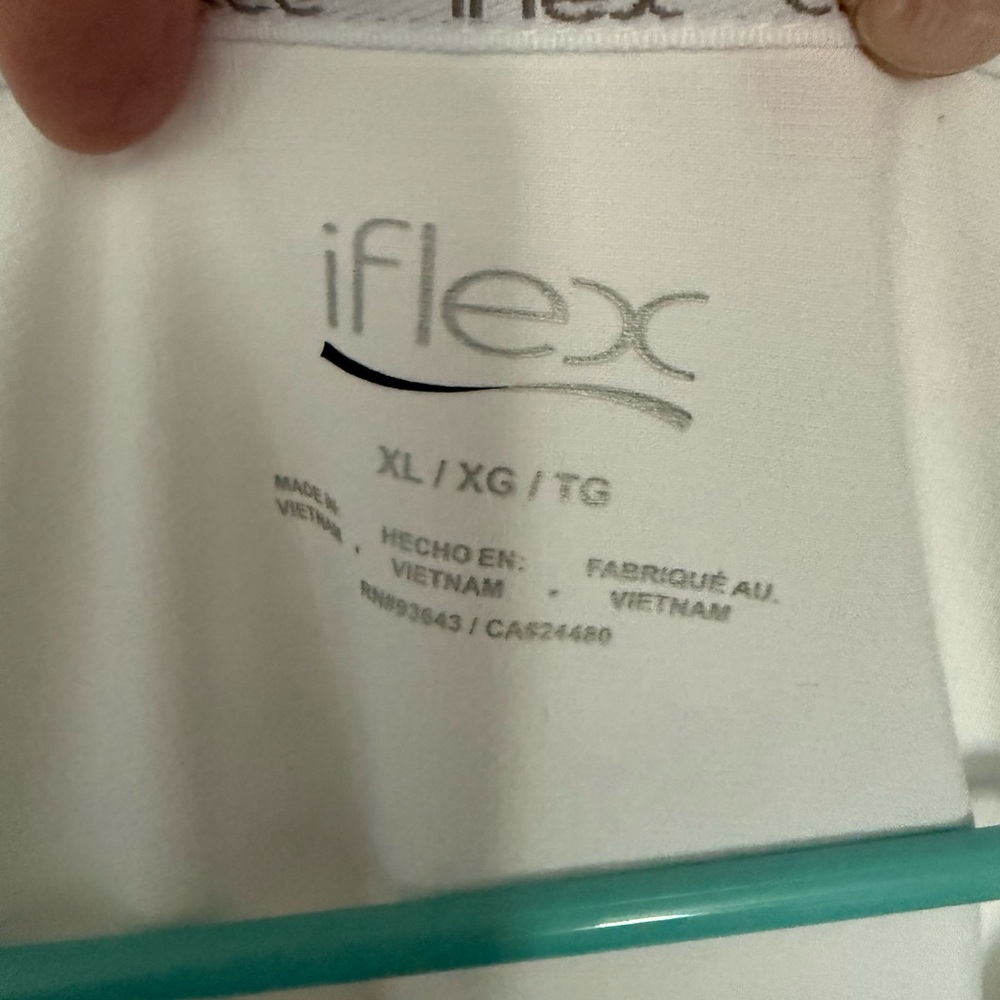 iFlex White scrub set